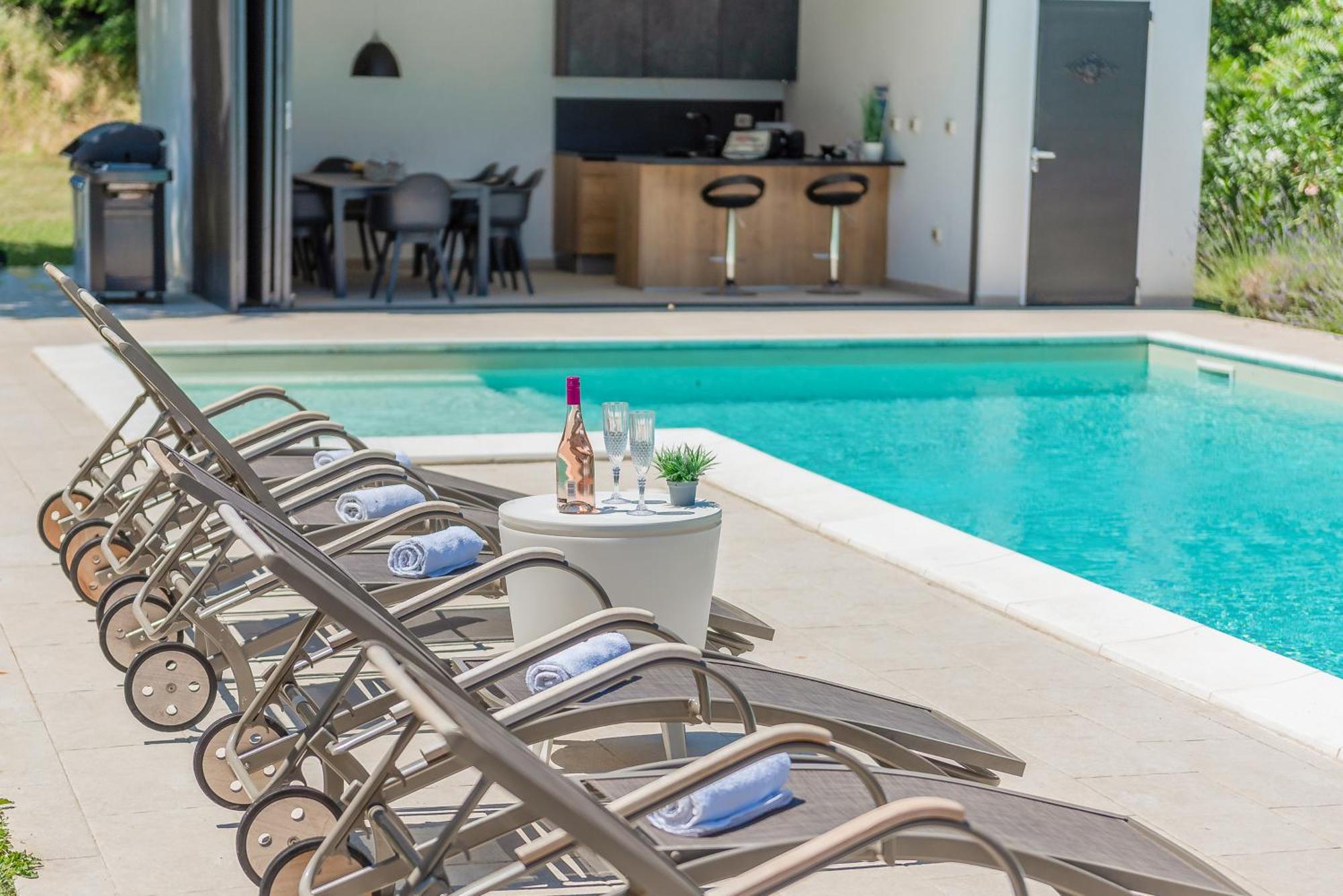 Grožnjan Villas Martincici With Large Pool מראה חיצוני תמונה