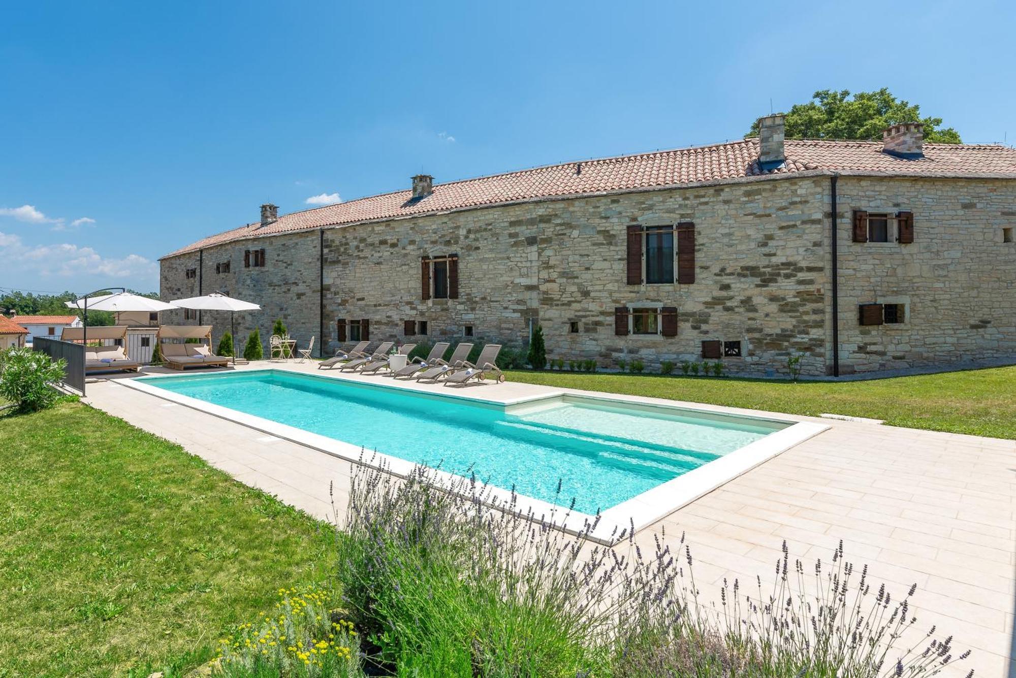 Grožnjan Villas Martincici With Large Pool מראה חיצוני תמונה