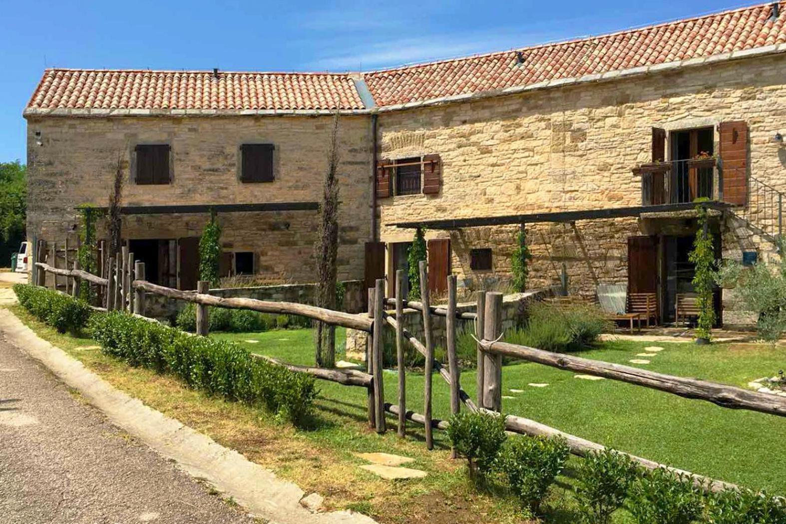 Grožnjan Villas Martincici With Large Pool מראה חיצוני תמונה